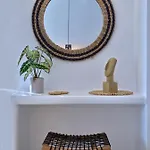 Ariti Seaside Apartmanhotel Náusza