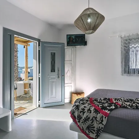 Ariti Seaside Aparthotel 4*