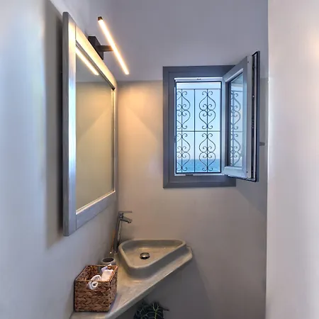 Ariti Seaside Aparthotel Naousa