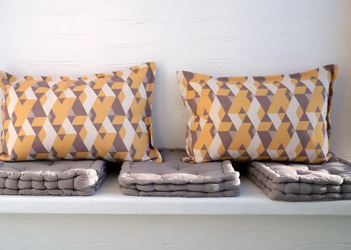 Ξενοδοχείο με διαμερίσματα Ariti Seaside 4*